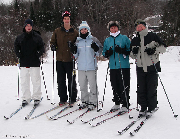 Skiers at P8